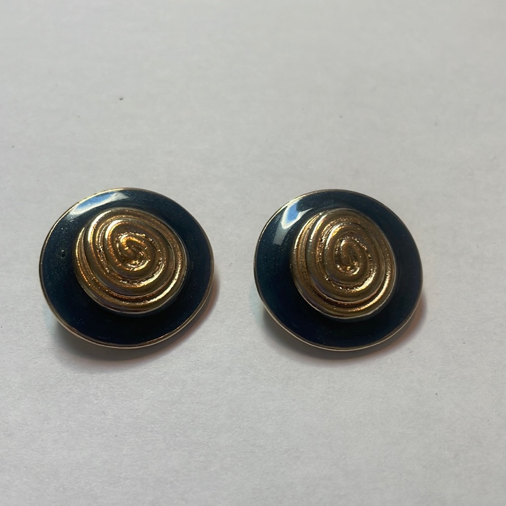 Clip on earrings